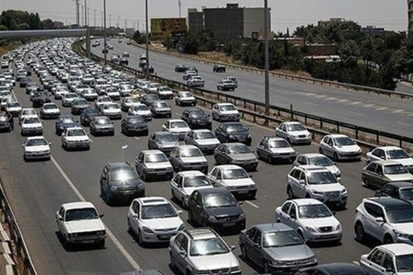 آخرین وضعیت ترافیکی جاده هایی کشور | ترافیک ورود به تهران سنگین است