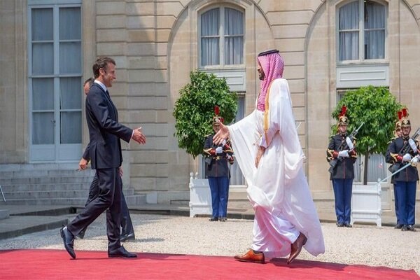 بن‌سلمان و ماکرون در کاخ الیزه دیدار و گفتگو کردند