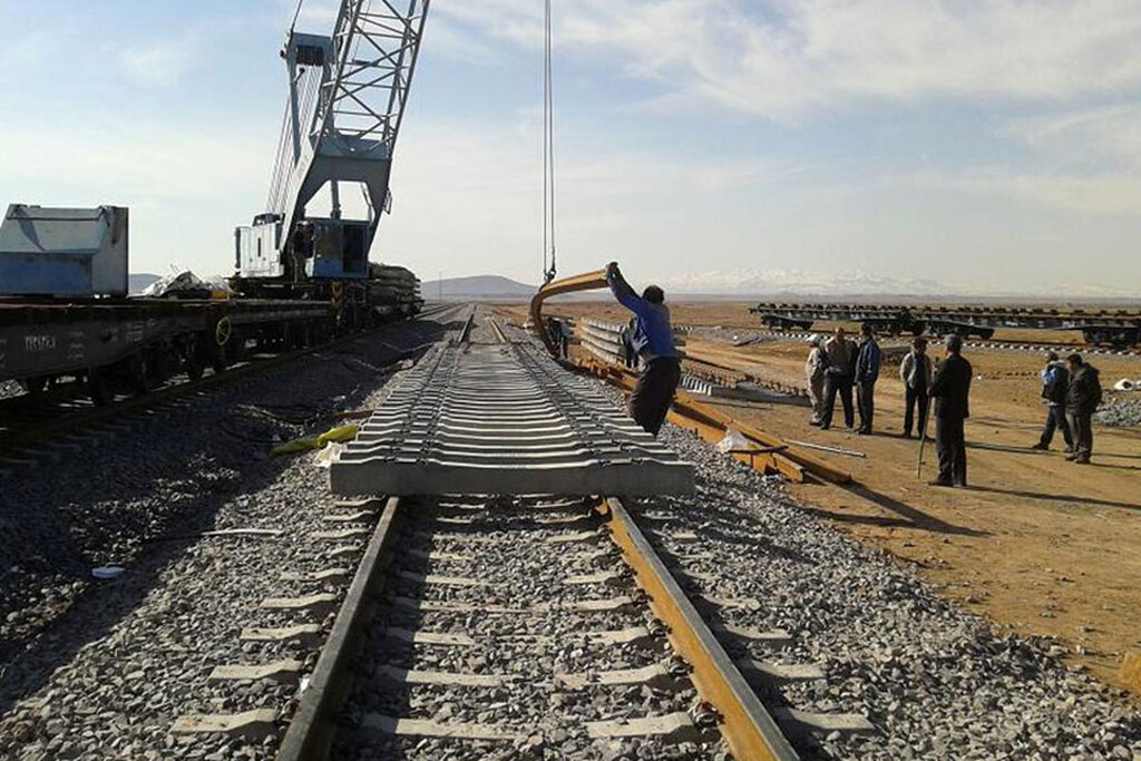 نخست وزیر عراق فردا  وارد خوزستان می شود