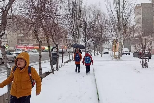 آغاز دوباره بارش‌ها در کشور از فردا  | در کدام استانها تا روز چهارشنبه برف و باران می بارد؟