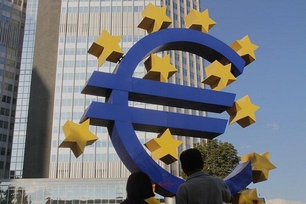 کمیسیون اتحادیه اروپا پیش‌بینی رشد منطقه یورو را کاهش داد