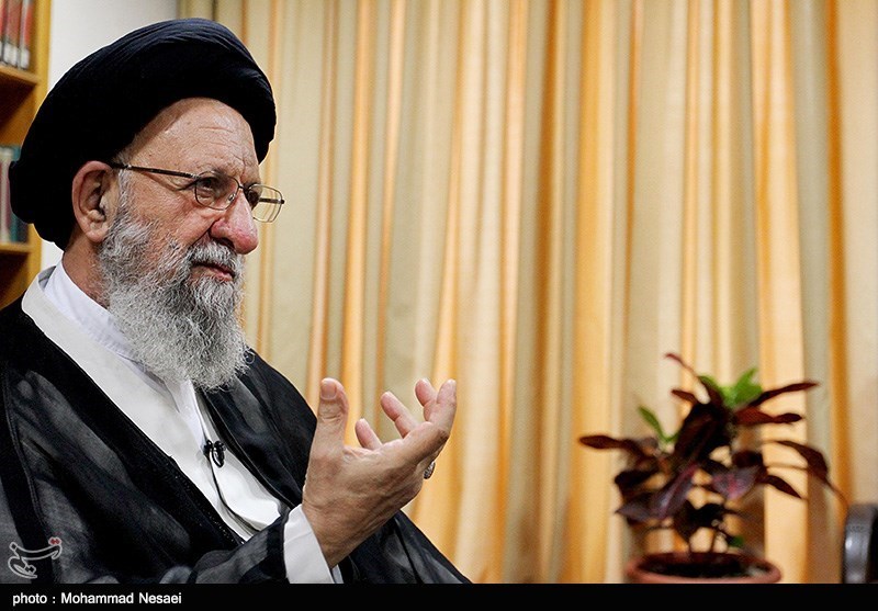 انتقاد نورمفیدی از بیعملی دولتها برای آشوراده انتقاد نورمفیدی از بیعملی دولتها برای آشوراده