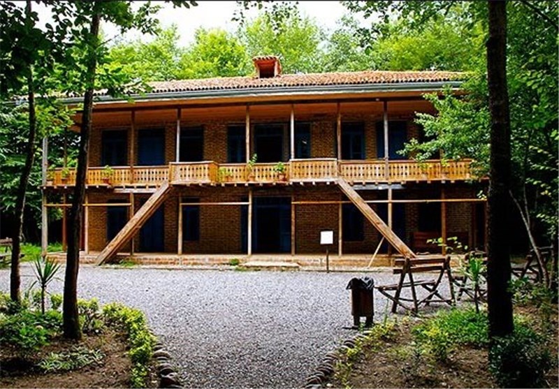 وعده معاون وزیر میراث برای تکمیل موزه روستایی گلستان