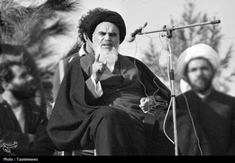 امام خمینی(ره) معمار ایران قوی امام خمینی(ره) معمار ایران قوی
