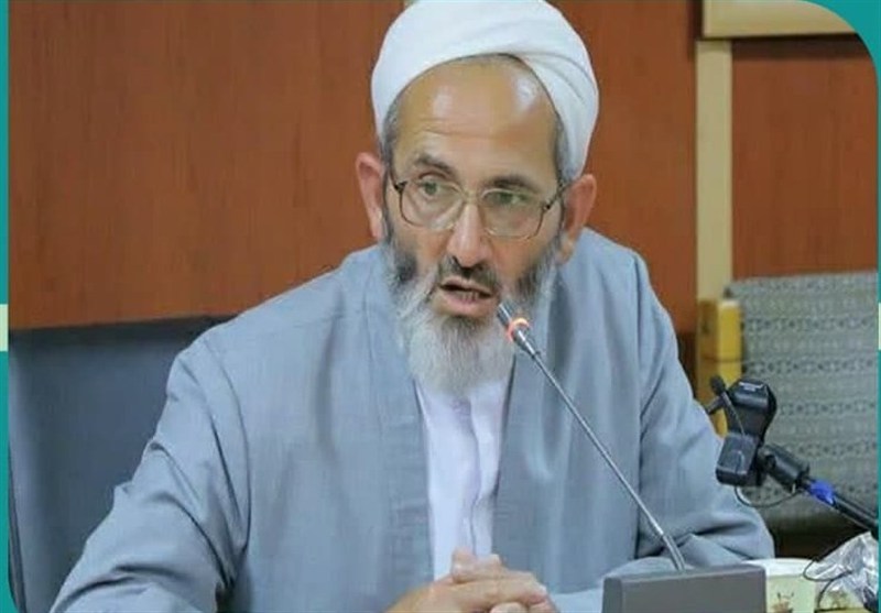 ازسیم خاردار تا خودباوری ملی؛ روایت عالم اهل سنت از انقلاب ازسیم خاردار تا خودباوری ملی؛ روایت عالم اهل سنت از انقلاب