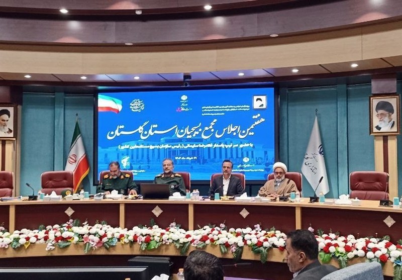۲ هزار بسیجی گلستان برای حل مشکلات آستین همت را بالا زدند ۲ هزار بسیجی گلستان برای حل مشکلات آستین همت را بالا زدند