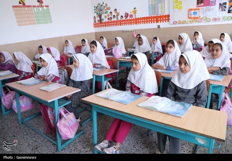 افزایش سرانههای دانشآموزی به ۱۱ هزار میلیارد تومان افزایش سرانههای دانشآموزی به ۱۱ هزار میلیارد تومان