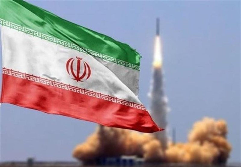 قدرت انقلاب اسلامی ناشی از پیوند مستحکم مردم و رهبری است قدرت انقلاب اسلامی ناشی از پیوند مستحکم مردم و رهبری است