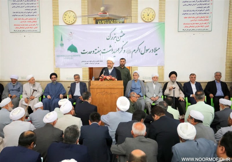 استواری و مقاومت ملت ایران نتیجه اتحاد و همبستگی ملی است