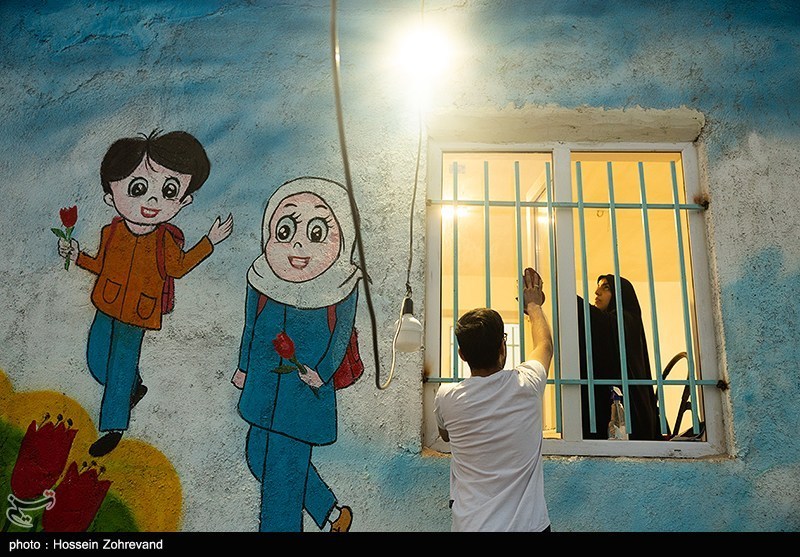 توزیع ۵۰۰۰ کیف و بسته نوشت‌افزار در مناطق محروم گلستان