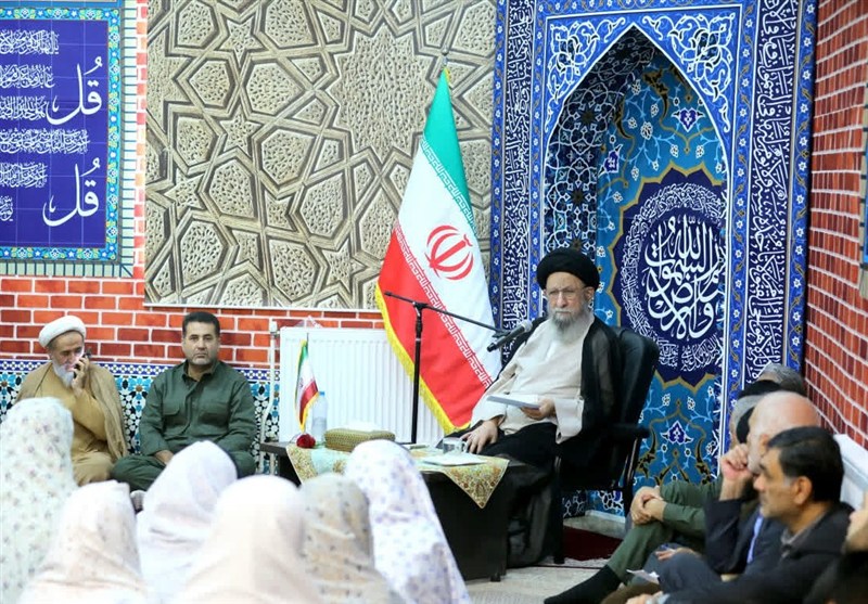 کلید استقلال ملی؛ علم، فناوری و حرکت به سمت خودکفایی است